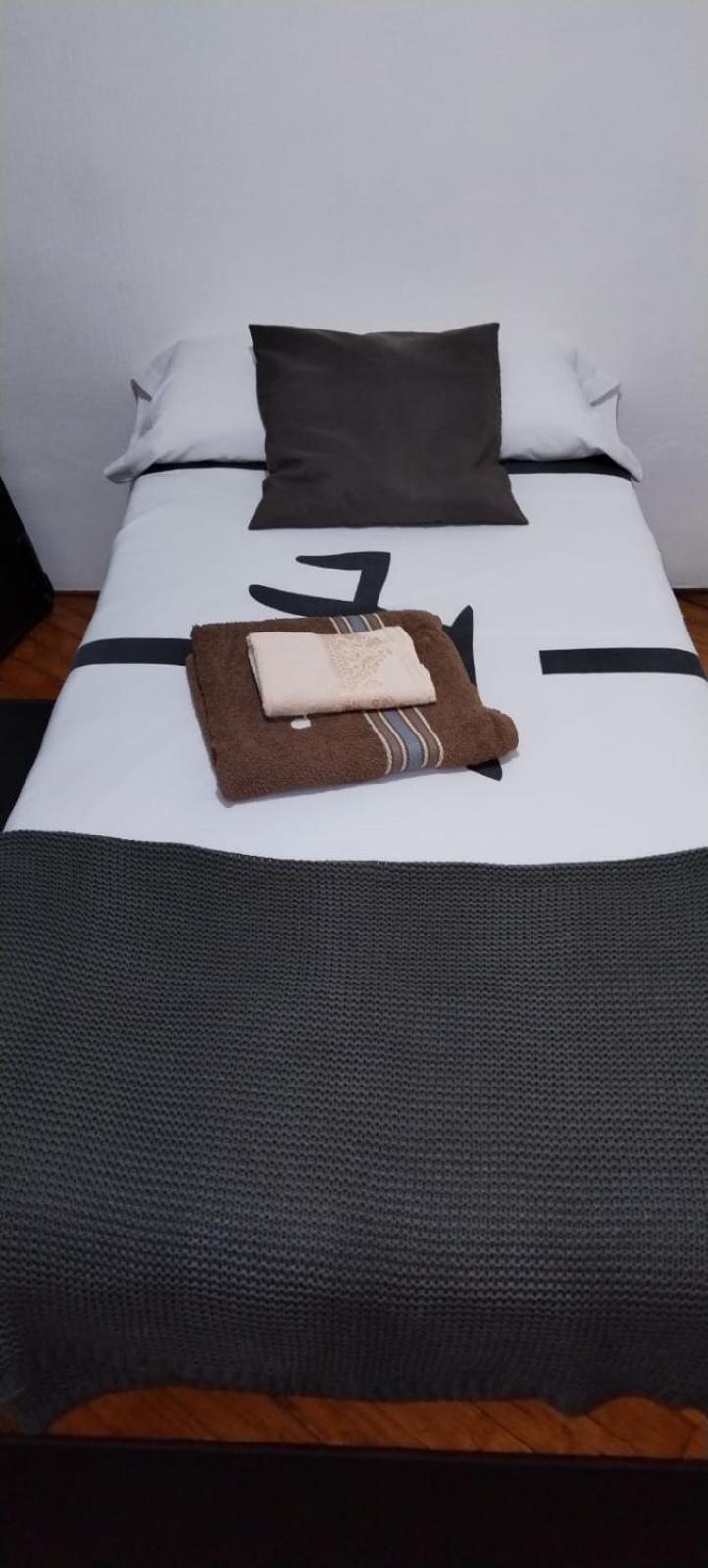 Homestay Fucional Hombres